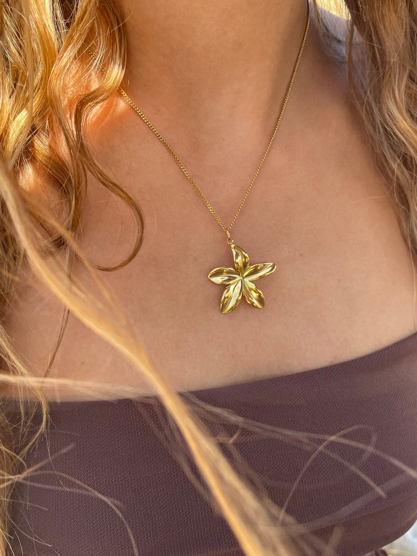 Lily flower necklace