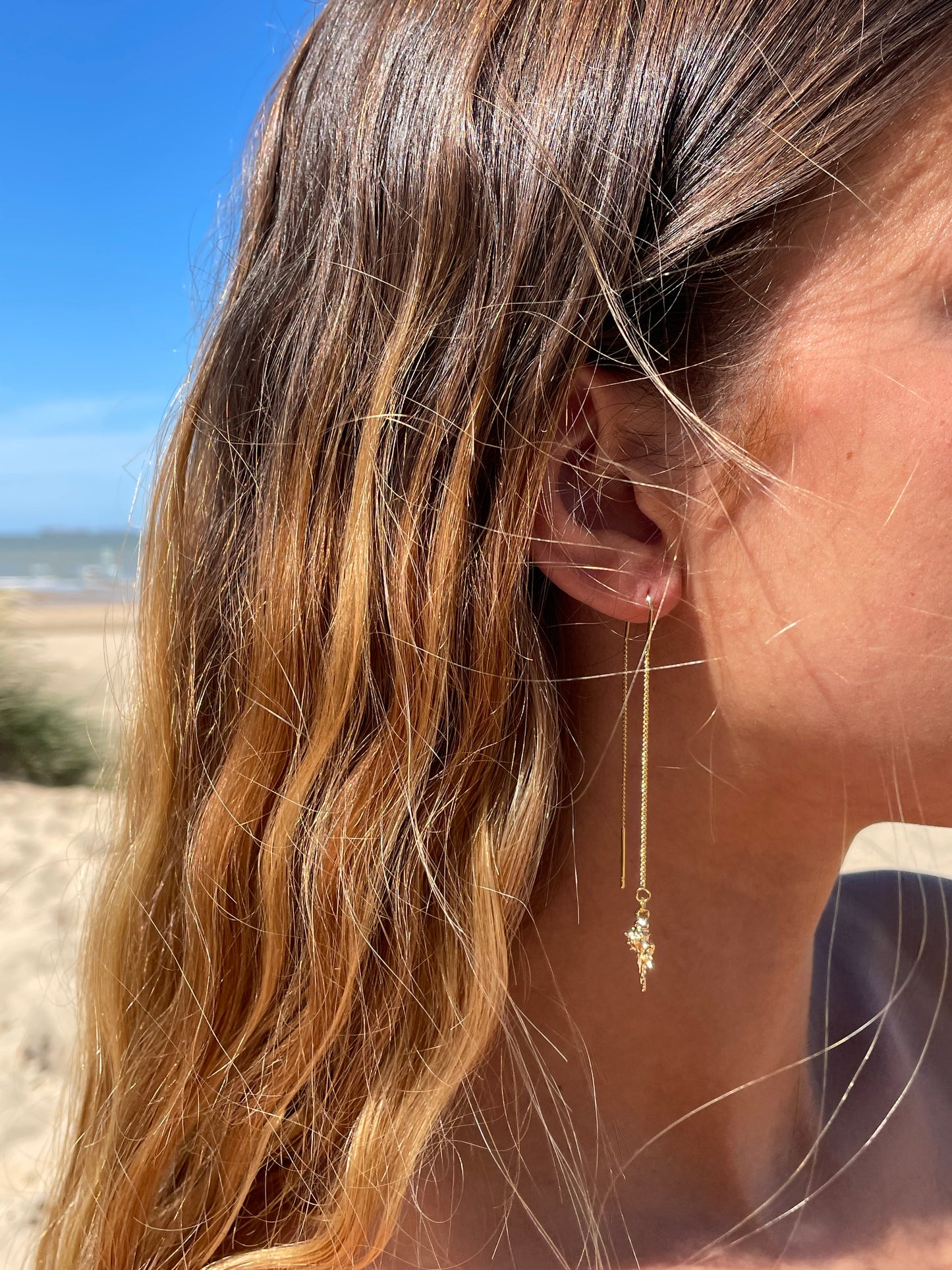 Leila shell earrings