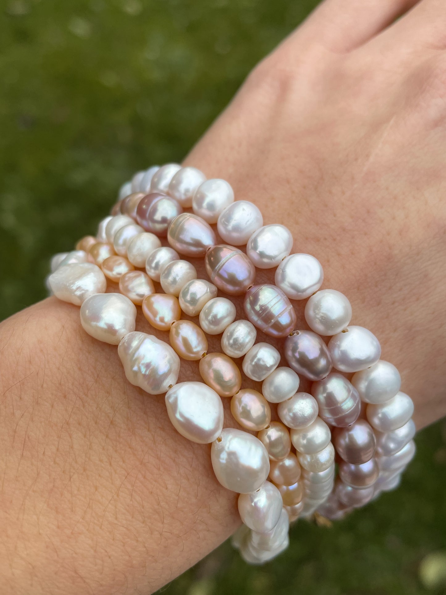 Lilac pearl bracelet