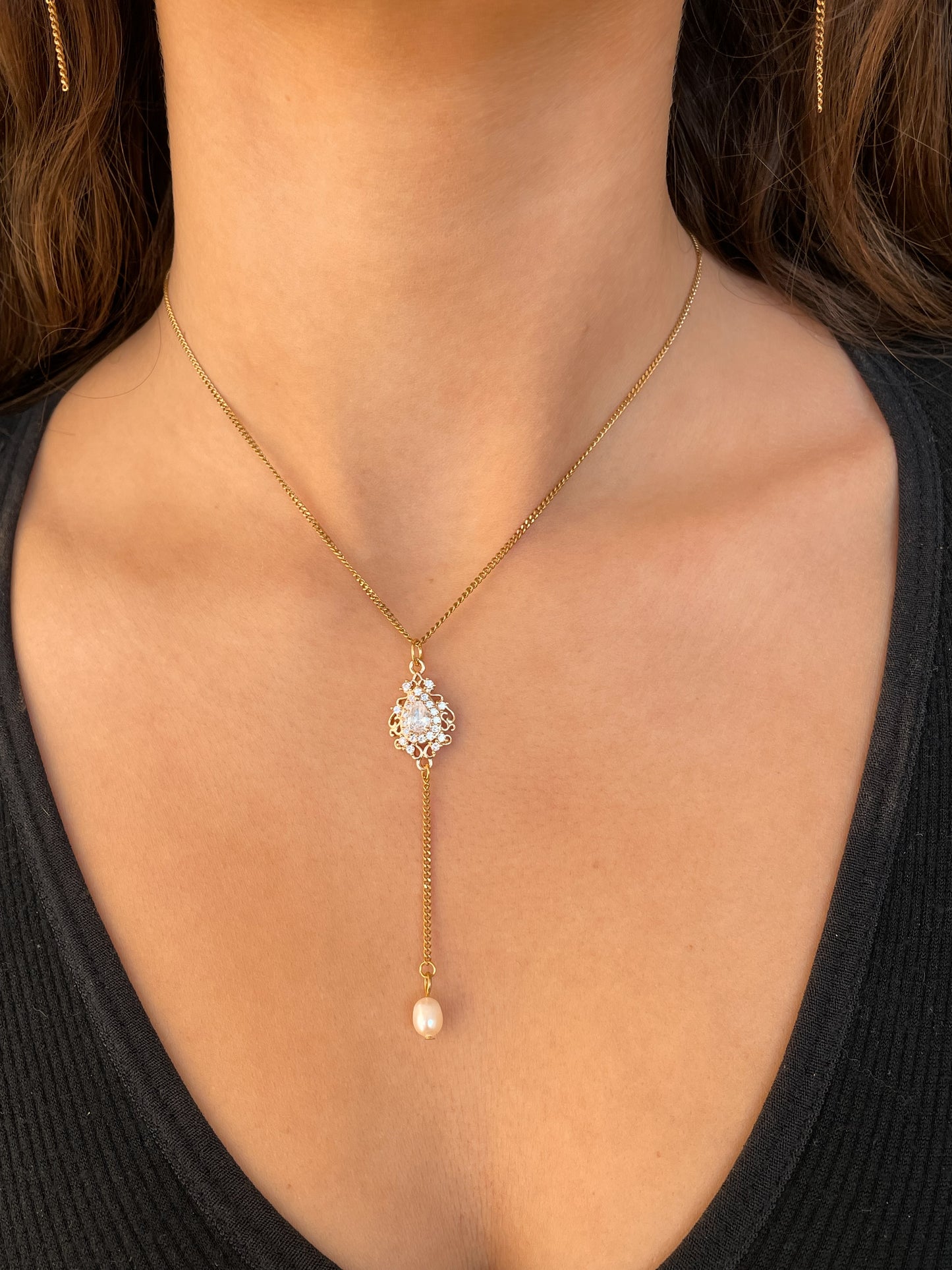 Athena necklace white