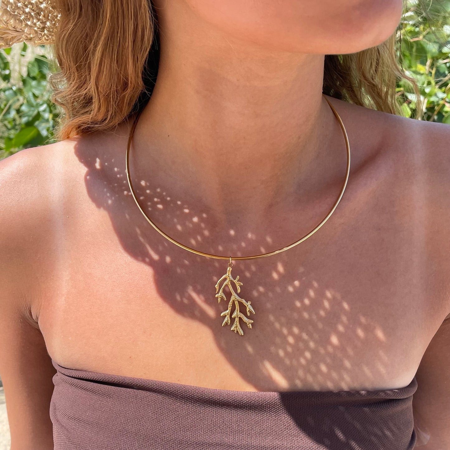 Coral round necklace