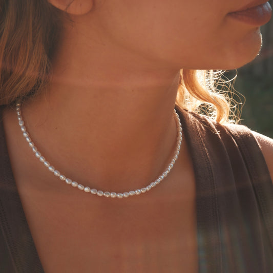 Organic pearl necklace