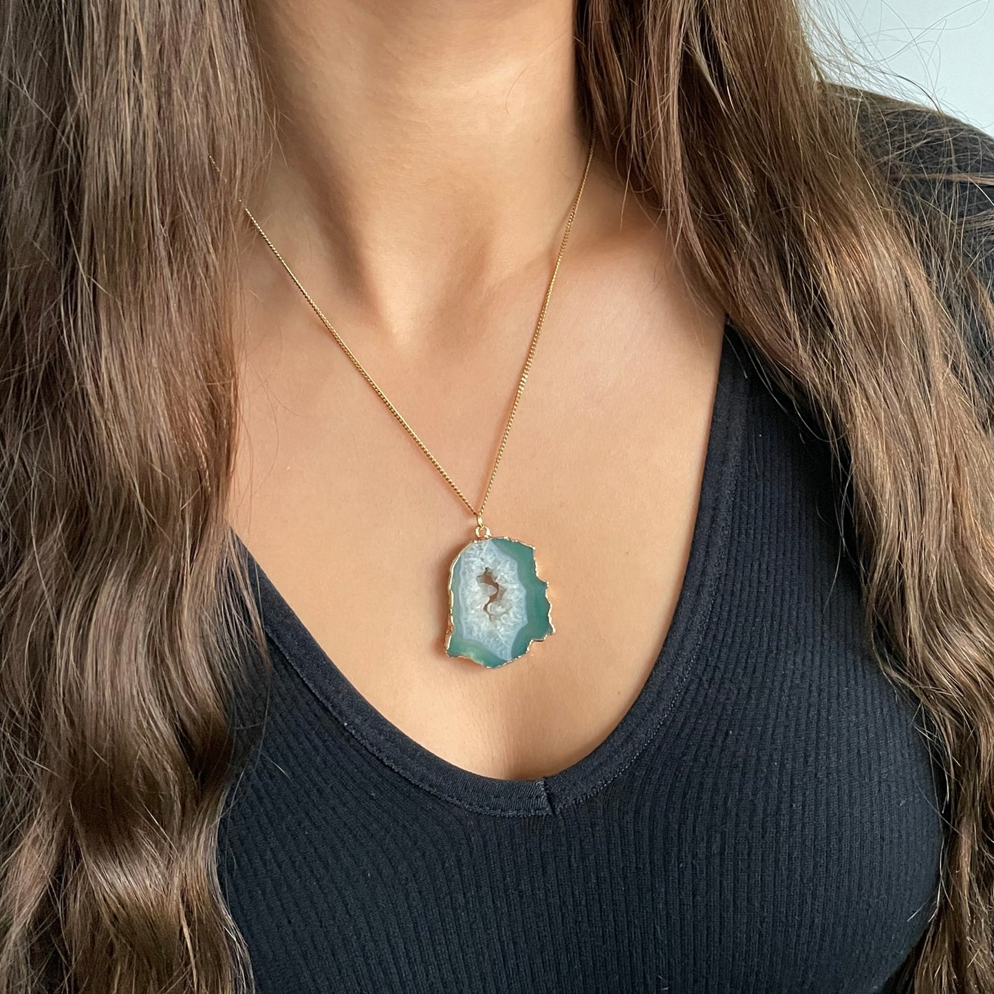 Agate geode necklace 21 (green/gold)