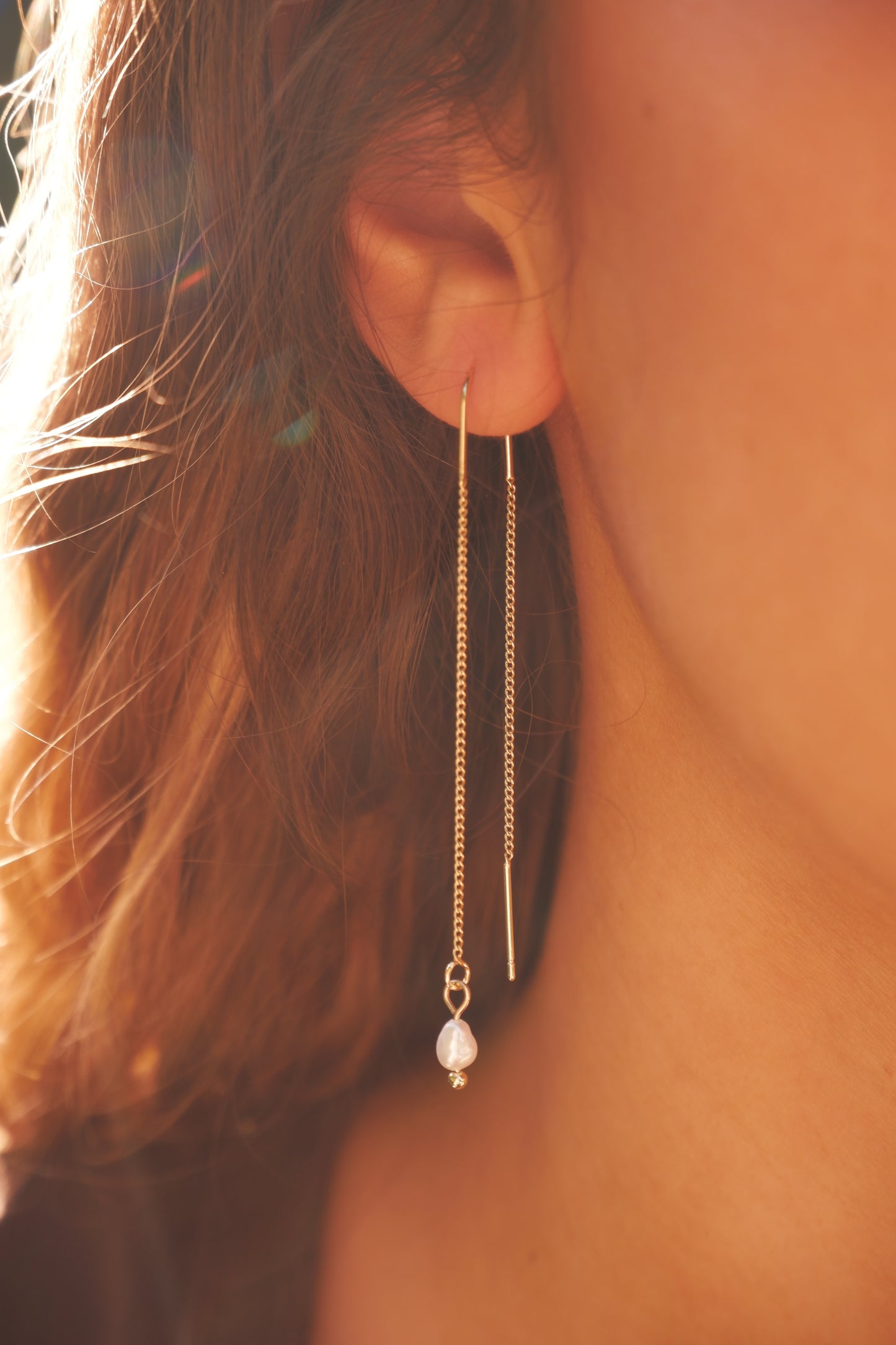 Leila earrings single pearl