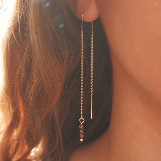 Leila earrings garnet