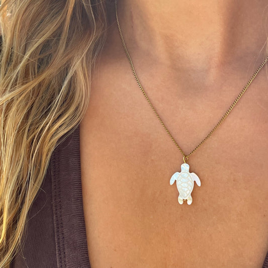 Natural shell turtle necklace