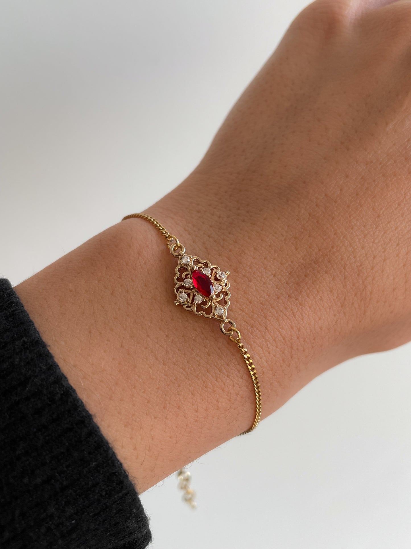 Athena bracelet red