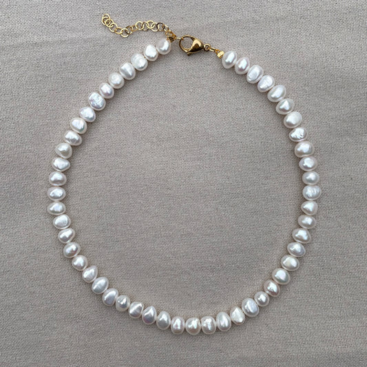 Bright white pearl necklace