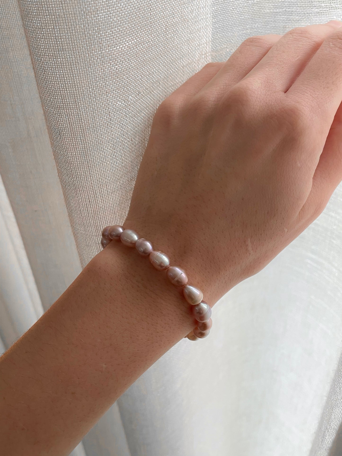 Lilac pearl bracelet