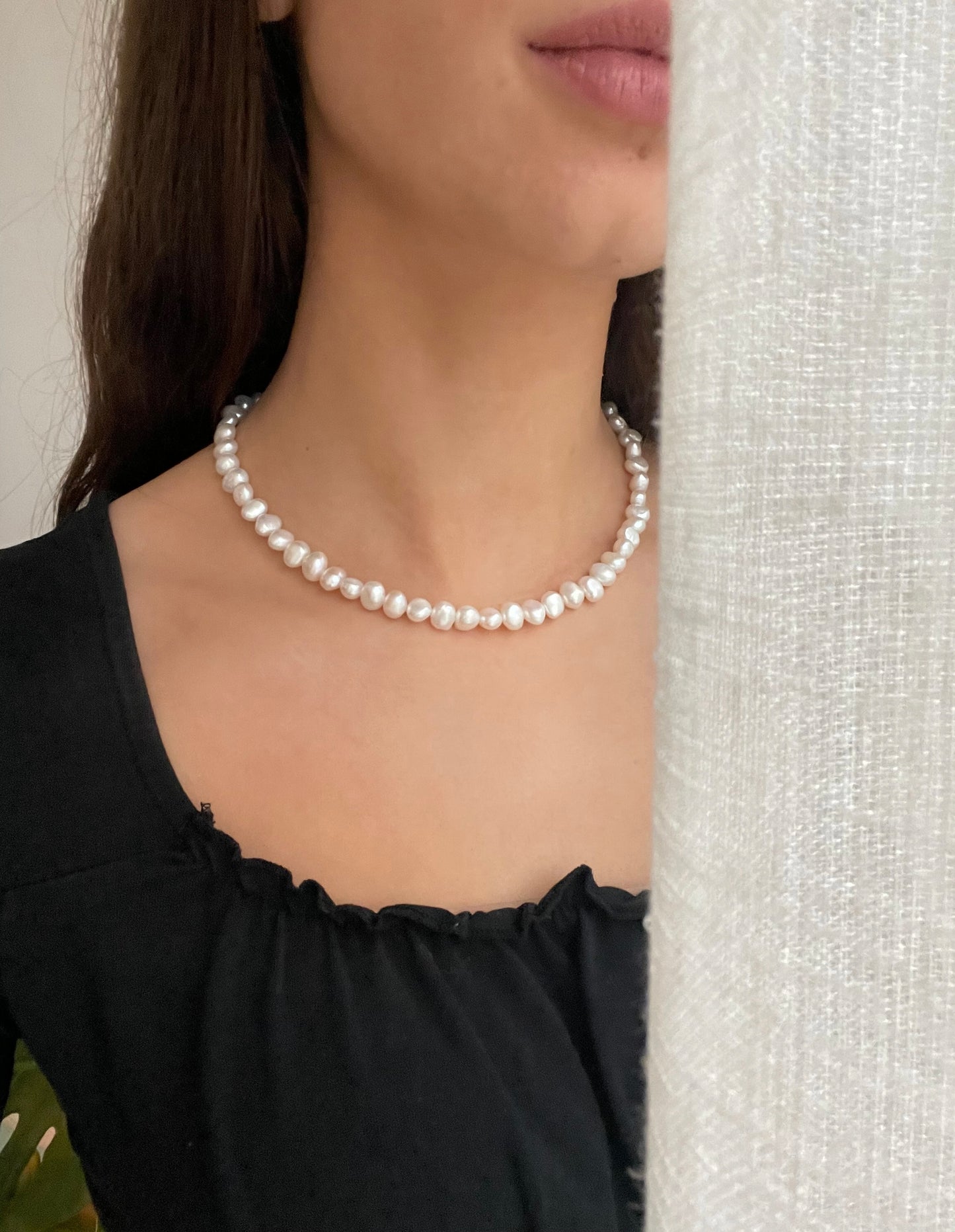 Bright white pearl necklace