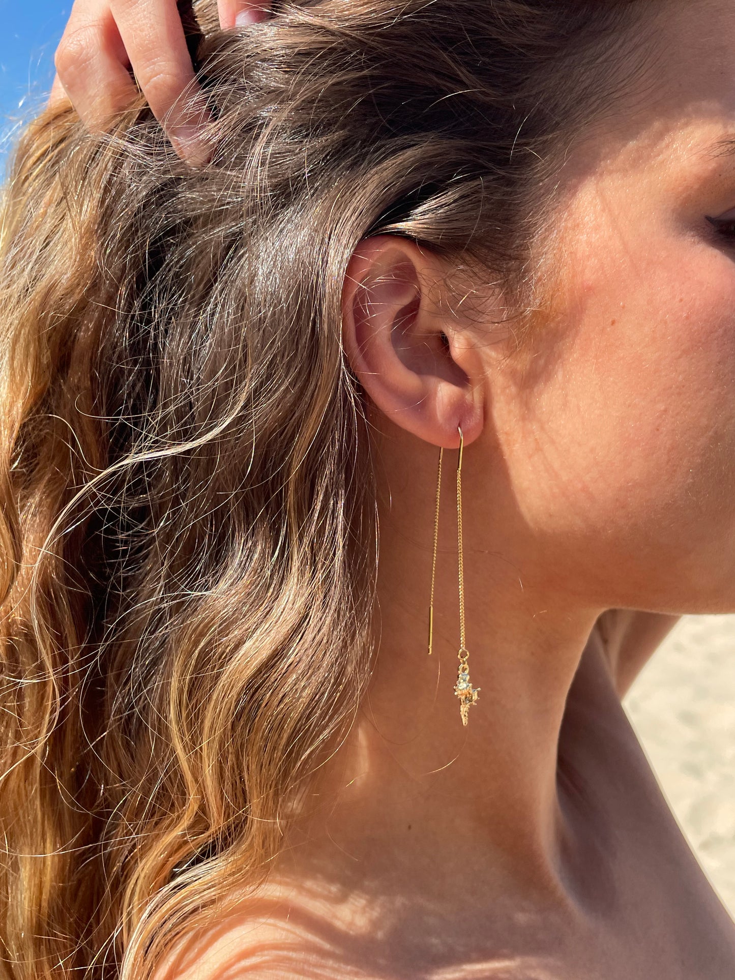 Leila shell earrings