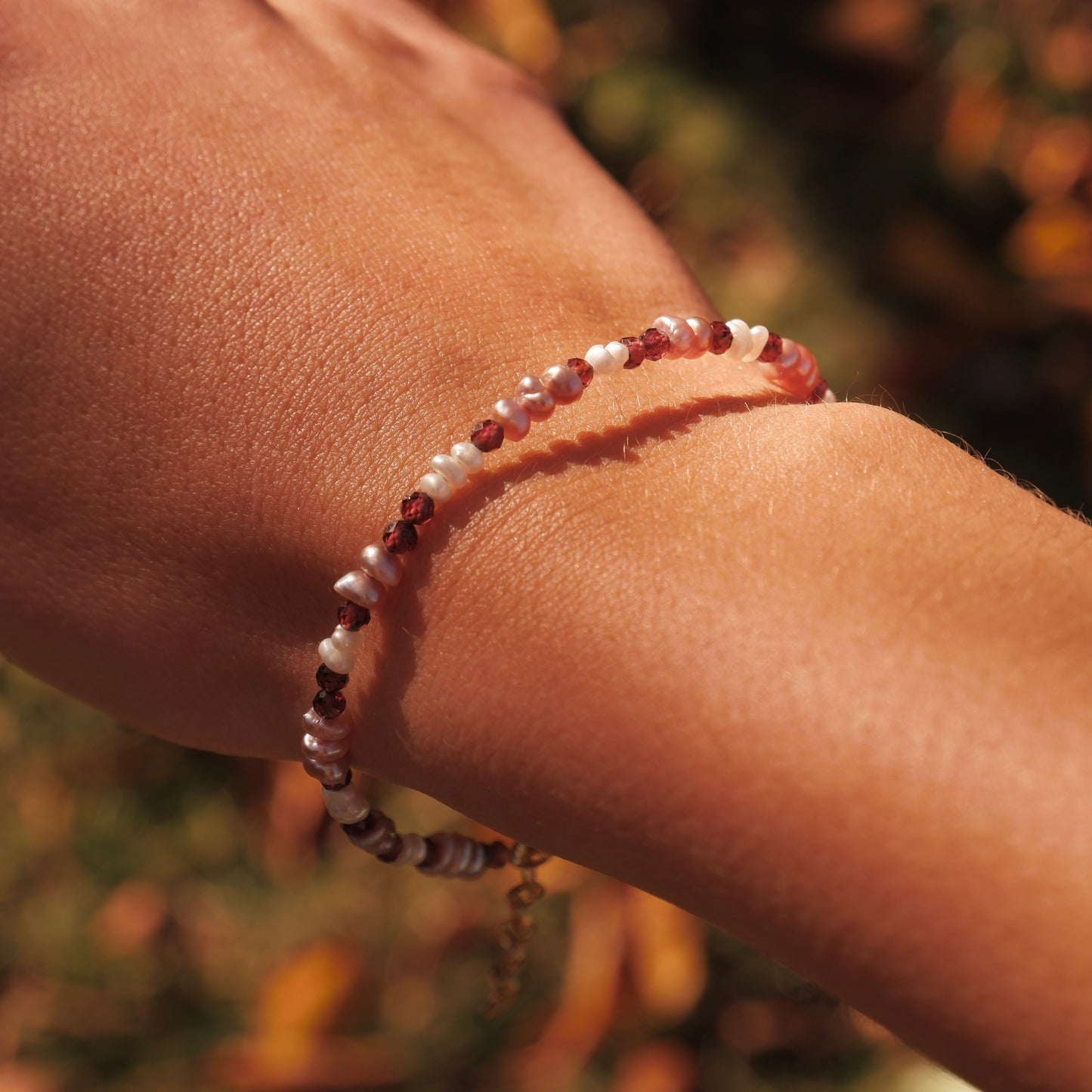 Garnet and pearl bracelet