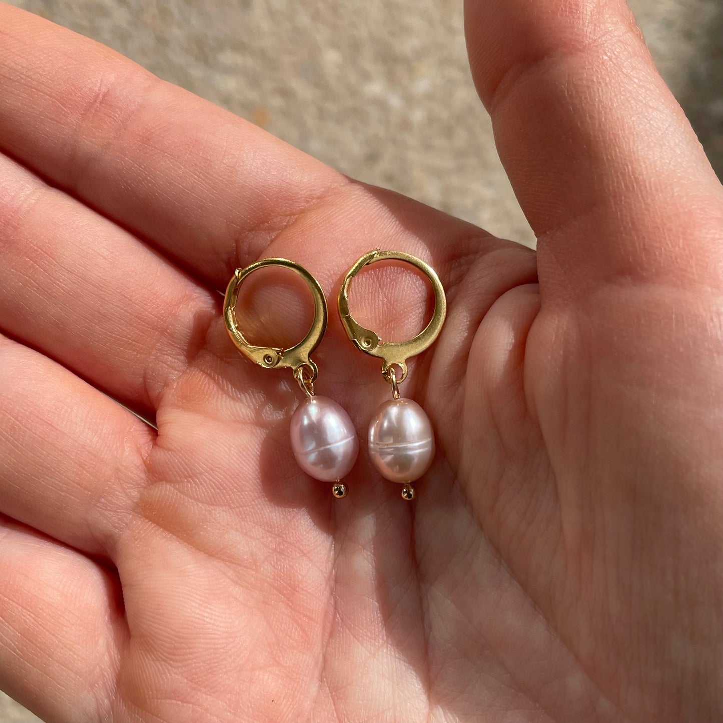 Lilac pearl earrings
