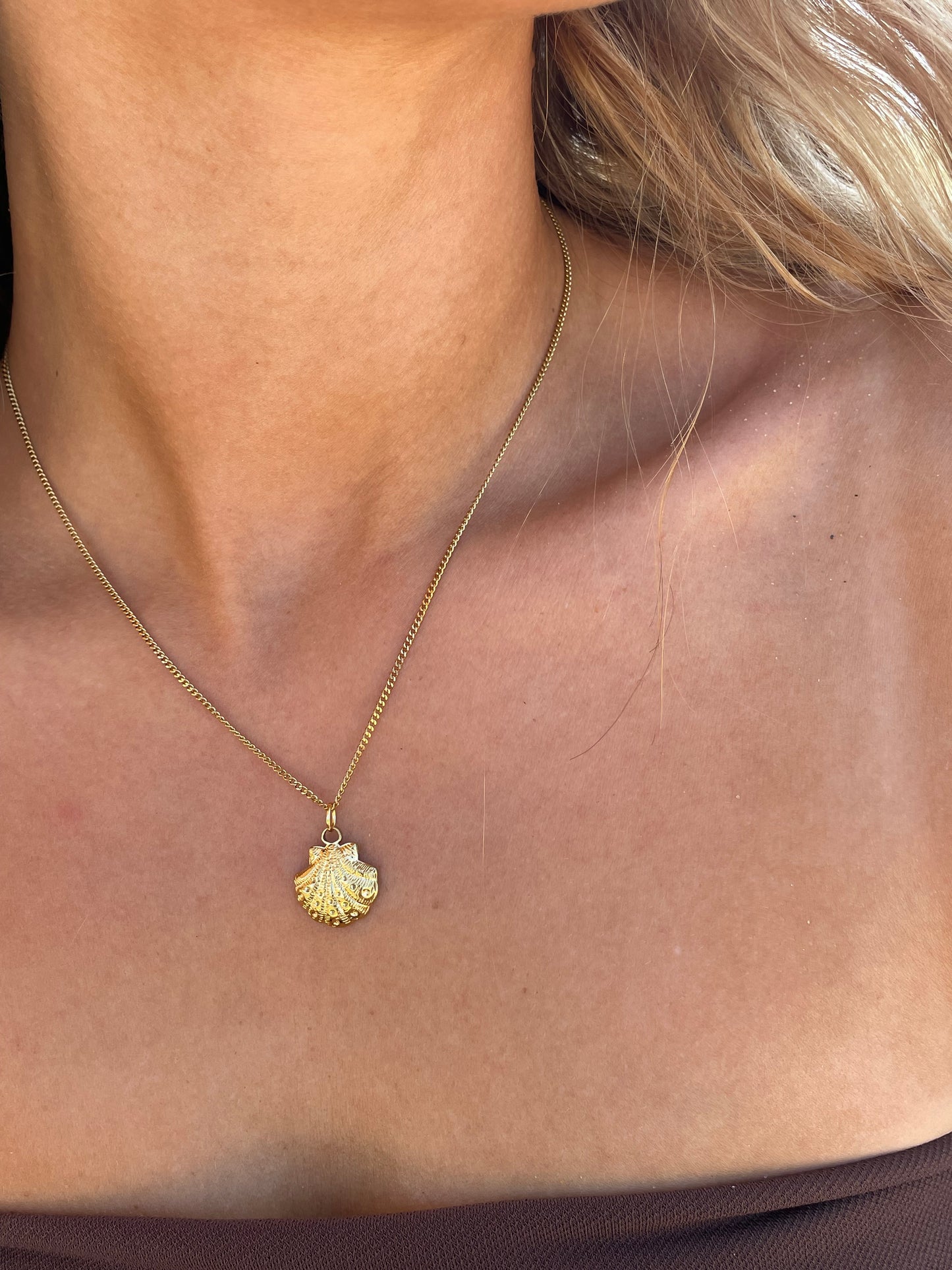 Golden shell necklace