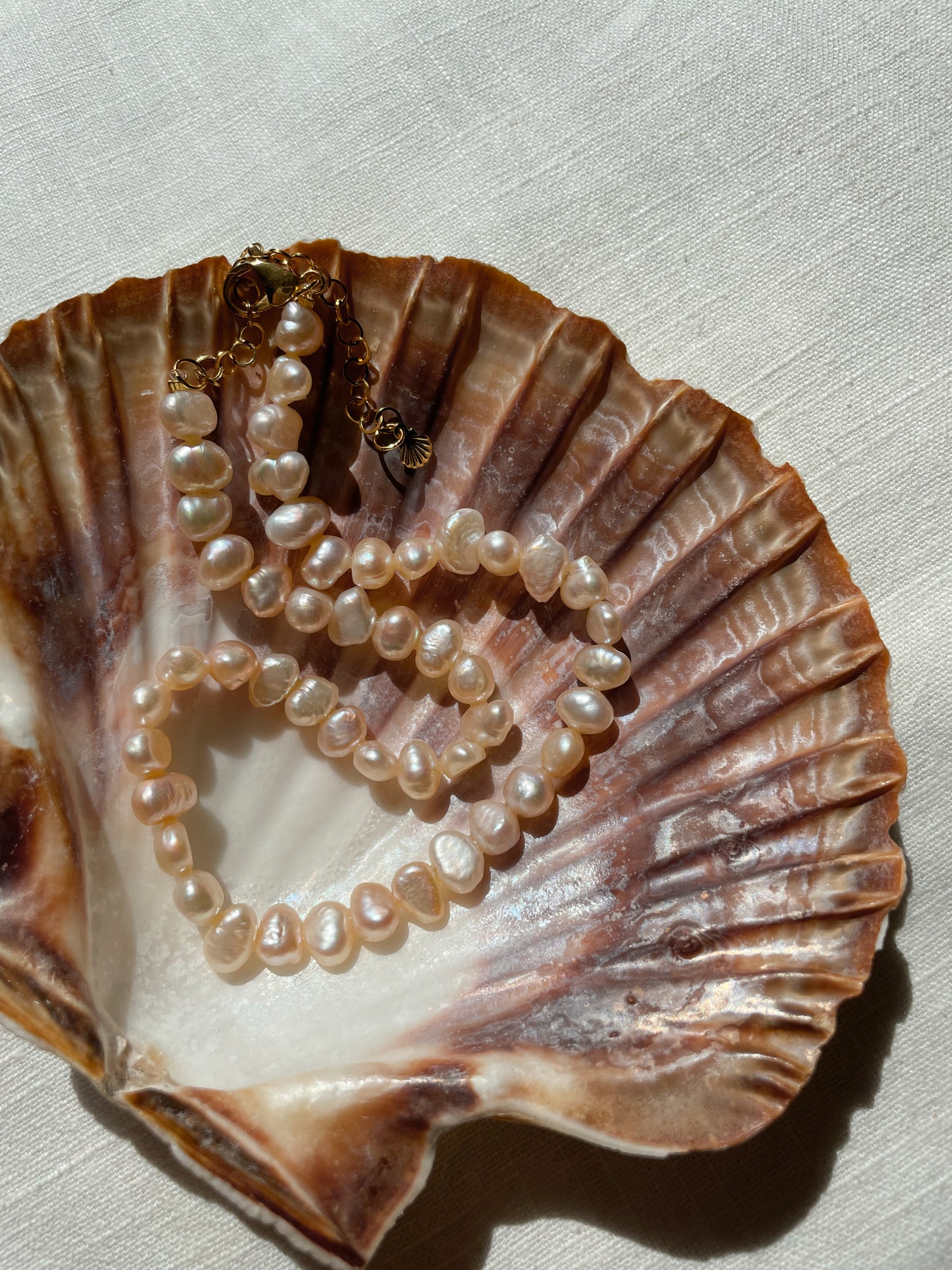Coralia pearl necklace