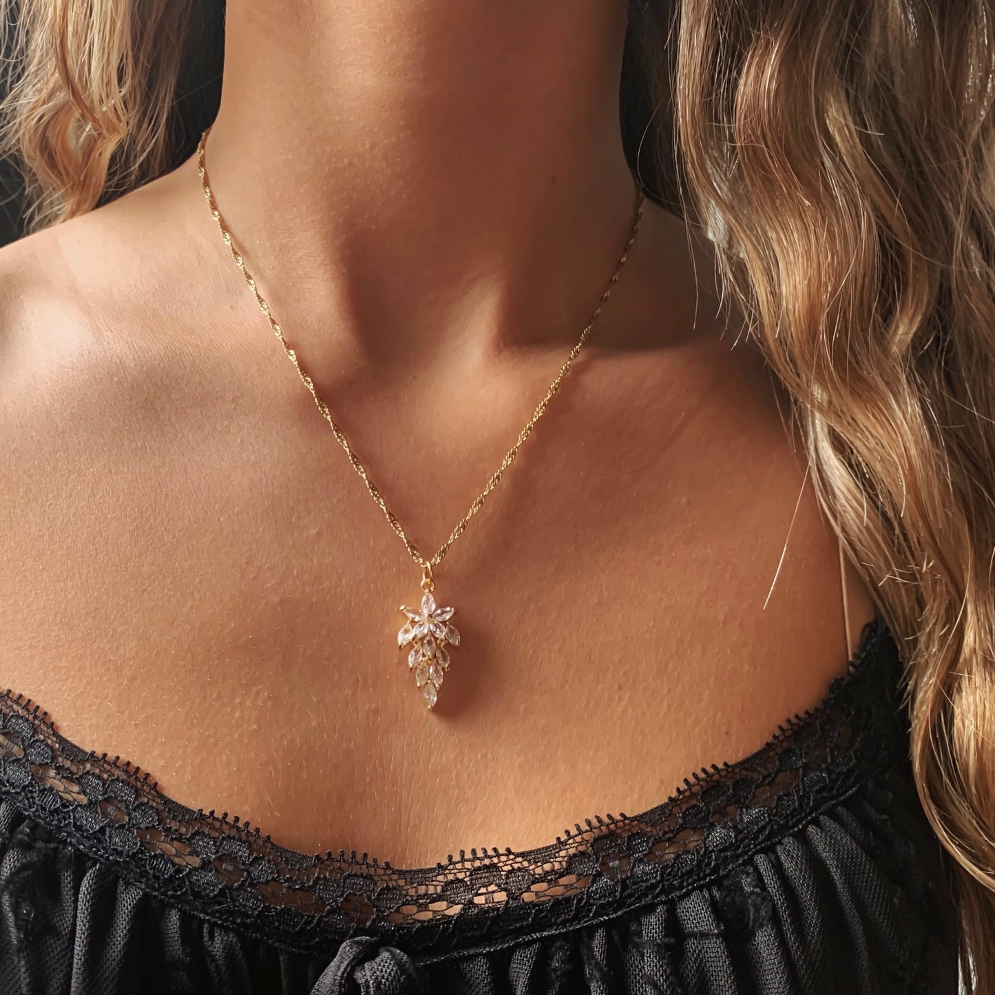 Bloom necklace