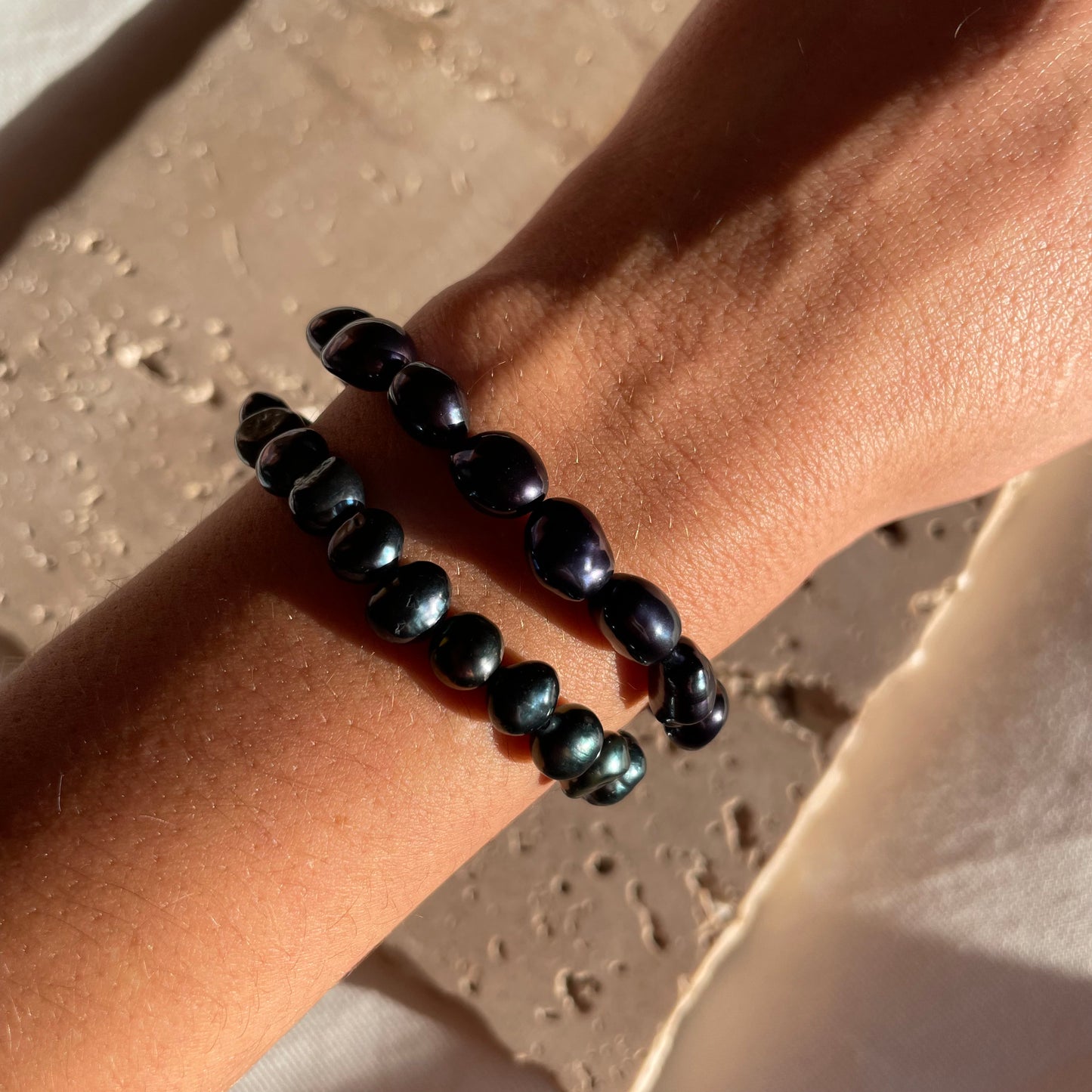 Dark pearl bracelets