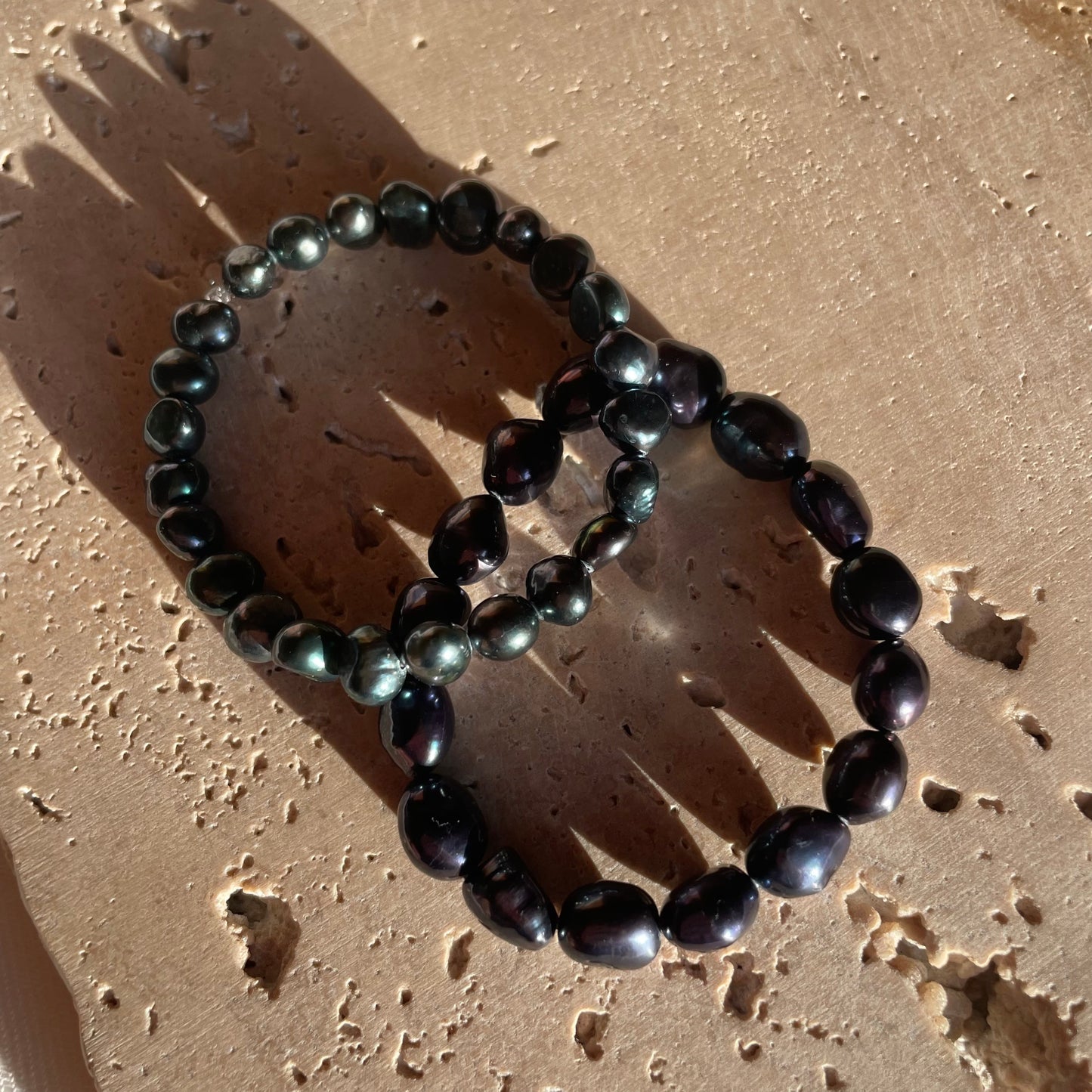 Dark pearl bracelets